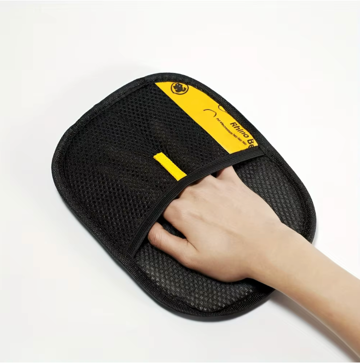 FurAway Grooming Glove